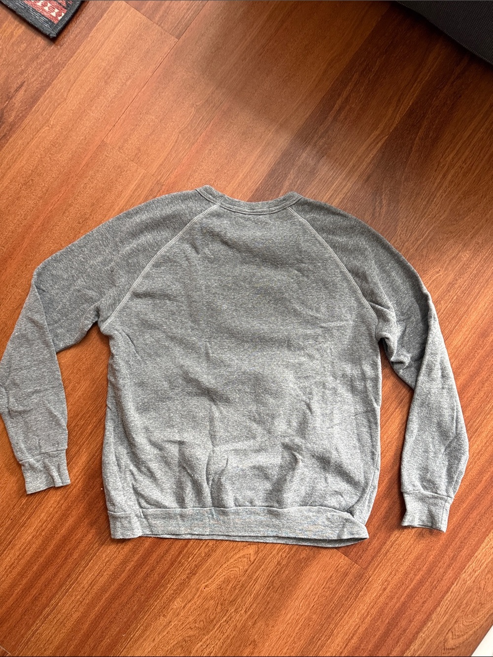 Out of Print - Library Card Grey Graphic Crewneck Sweatshirt XL - Picture 6 of 6